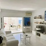 Apartament Center 4 Persones- 200m - . Parking