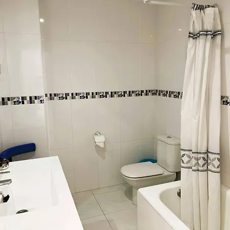 Lejlighed Center 4 Persones- 200m - . Parking *
