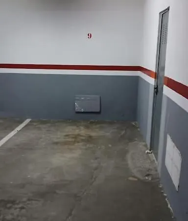 Center 4 Persones- 200m - . Parking Lejlighed